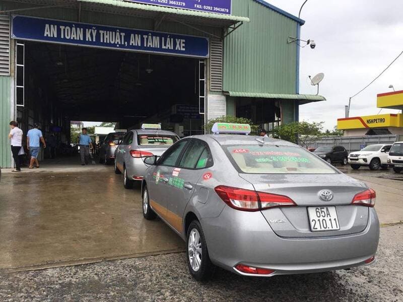 Taxi Cờ Đỏ: số điện thoại hotline 20 hãng xe & giá cước km rẻ nhất