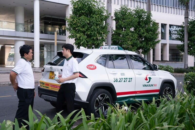 Taxi Cờ Đỏ: số điện thoại hotline 20 hãng xe & giá cước km rẻ nhất