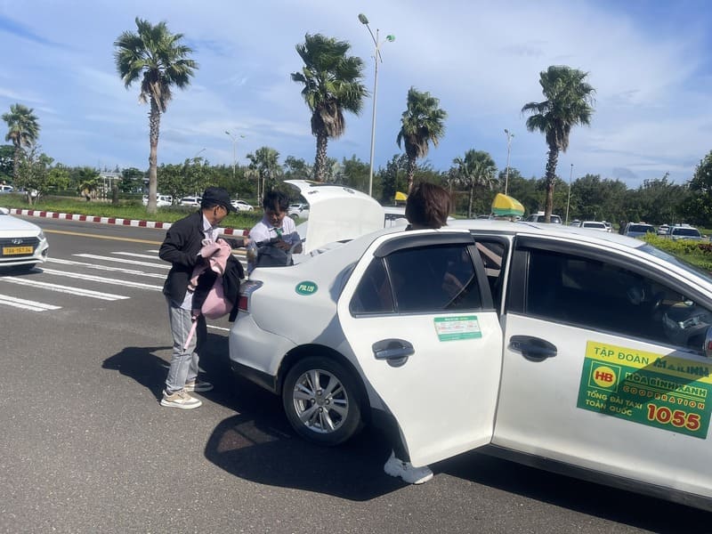 Taxi Đông Hòa: giá cước km xe 4-7 chỗ & số điện thoại 10 hãng