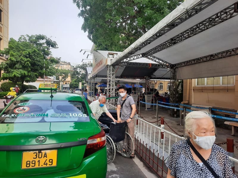 Taxi Kim Bảng: Top 10 hãng xe 4-7 chỗ đời mới & số điện thoại